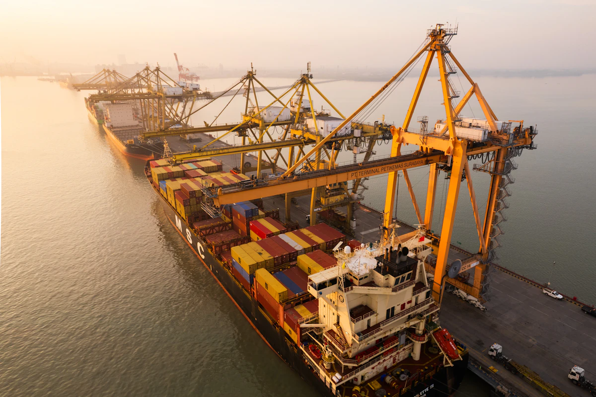 Container terminal with a cargo ship and loading cranes